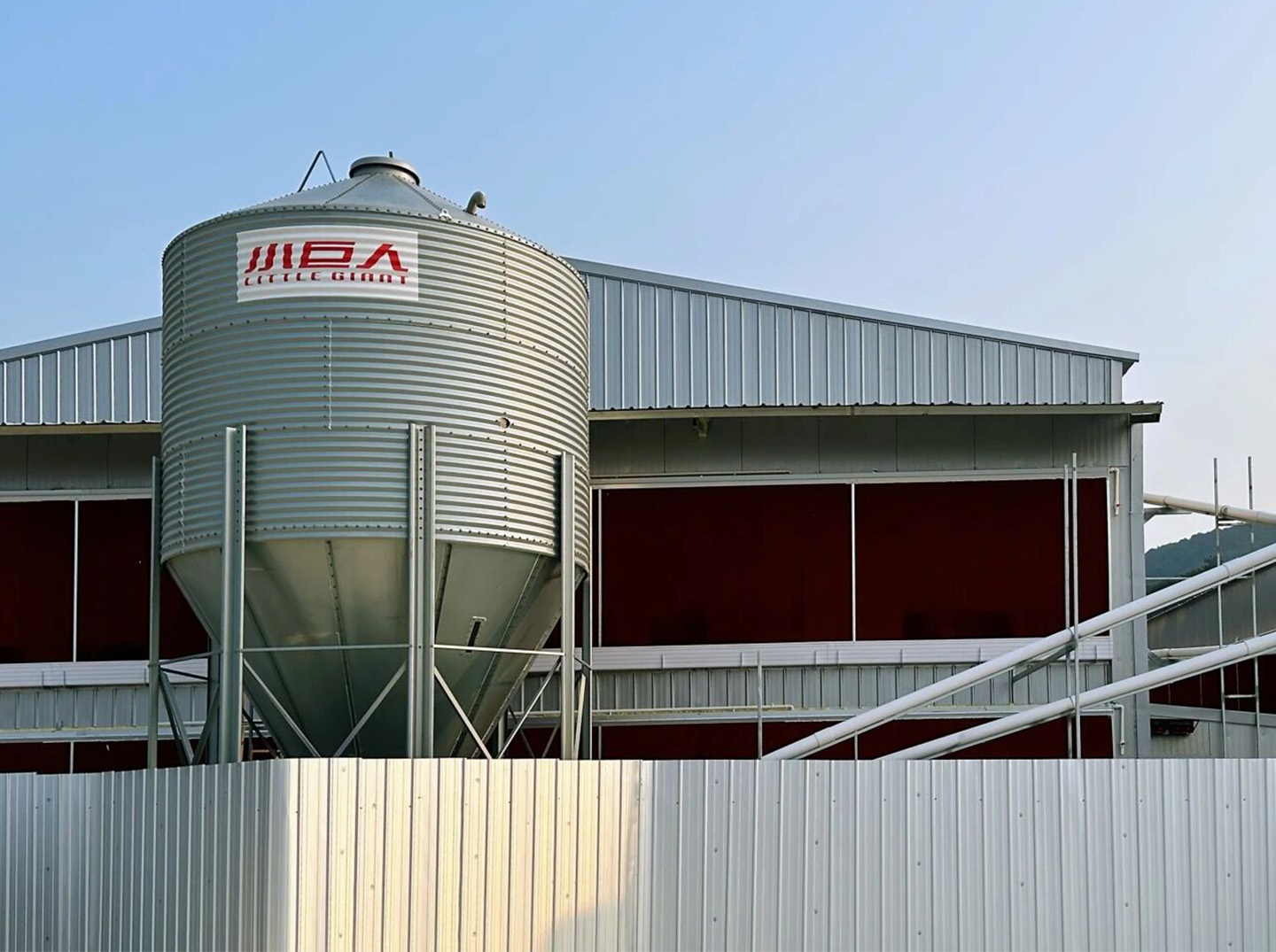 Brooding Equipment Installed!Little Giant Powers the Construction of a 2 Million Bird Modern Layer F