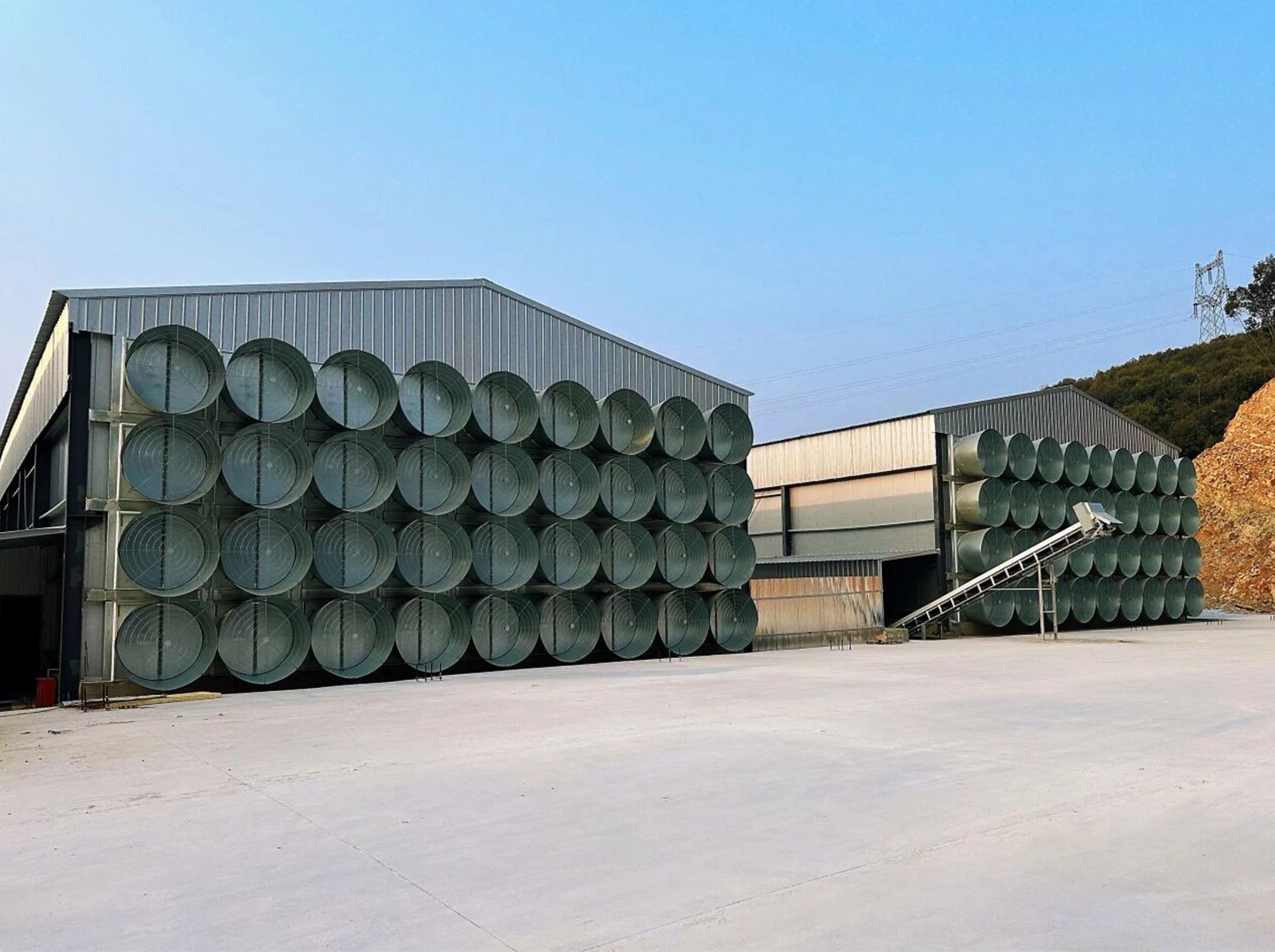 Brooding Equipment Installed!Little Giant Powers the Construction of a 2 Million Bird Modern Layer F